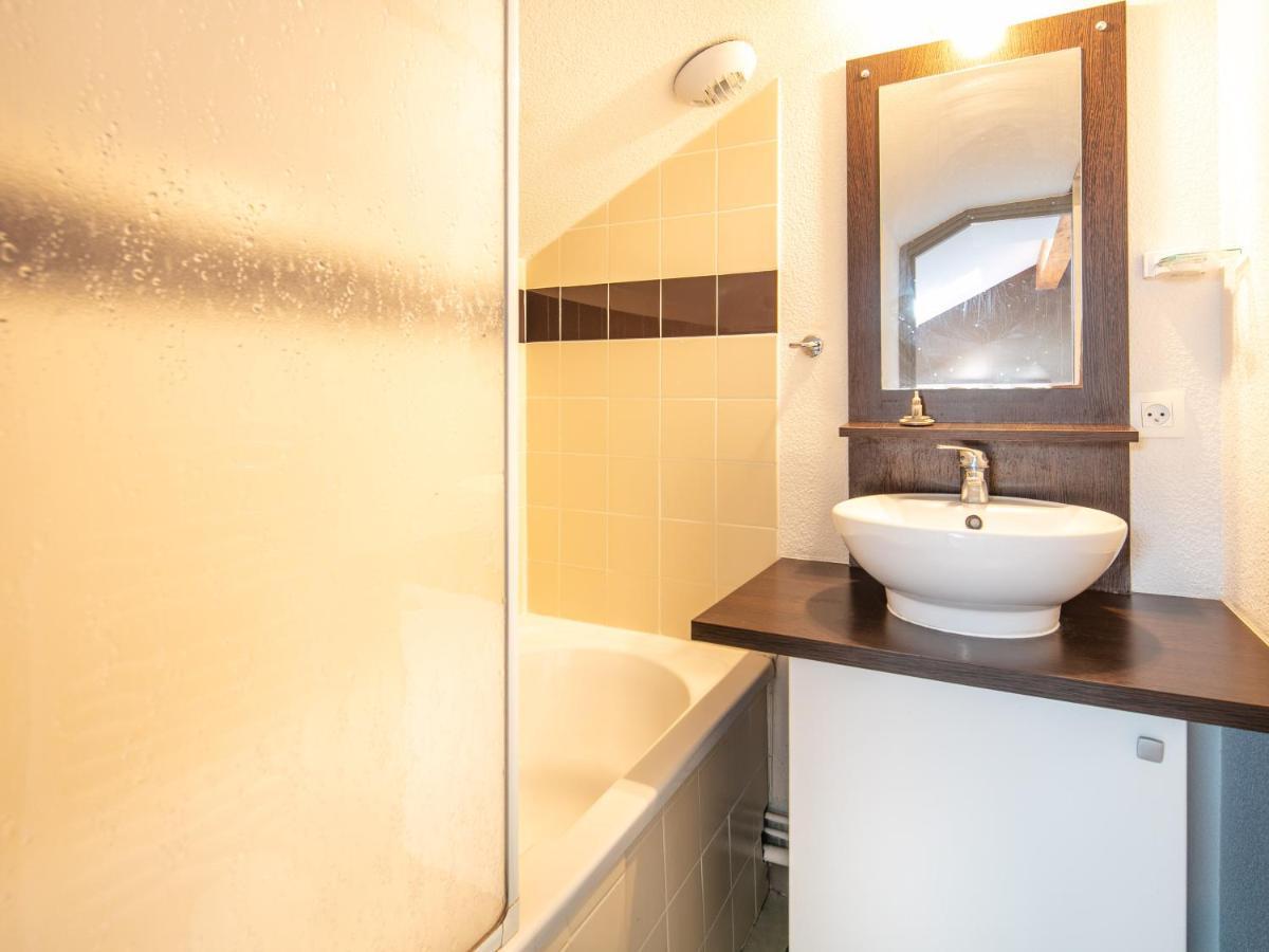 1 Bedroom Apartment attic